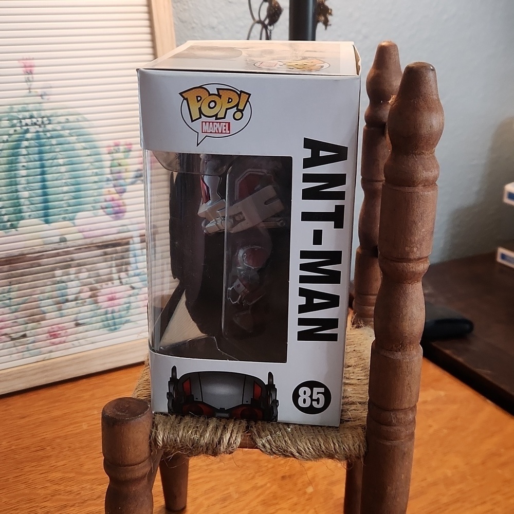 Funko Pop Antman #85 - Picture 2 of 5
